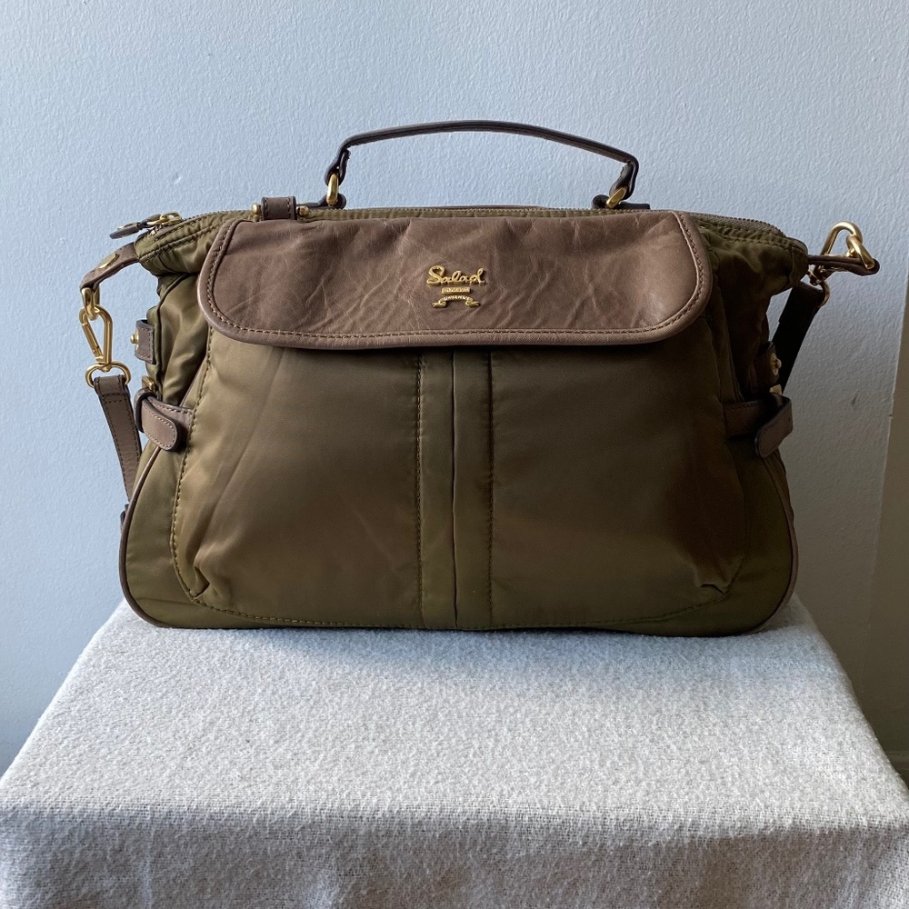 Green multi pocket bag